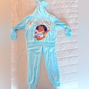 H&M 4T Encanto Mirabel velour hoodie and joggers matching set for little girls